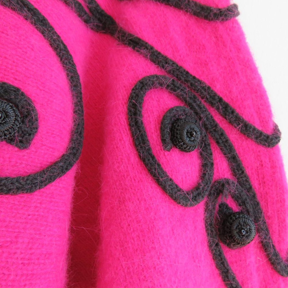 VINTAGE CEDARS Angora Lambswool  Pink Beaded Dolman Sleeve Sweater - Size M - Picture 5 of 15